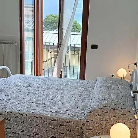 La Casa Dei Carta-new & Chic